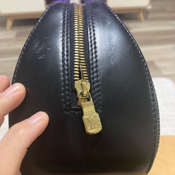 Vintage Authentic Louis Vuitton Jasmin Bag - Picture 5 of 15